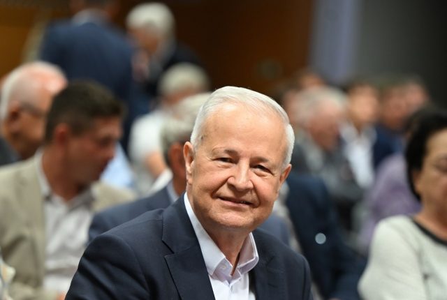 Apoloniusz Tajner wraca na stanowisko prezesa PZN. Pogodzi funkcje posła i prezesa