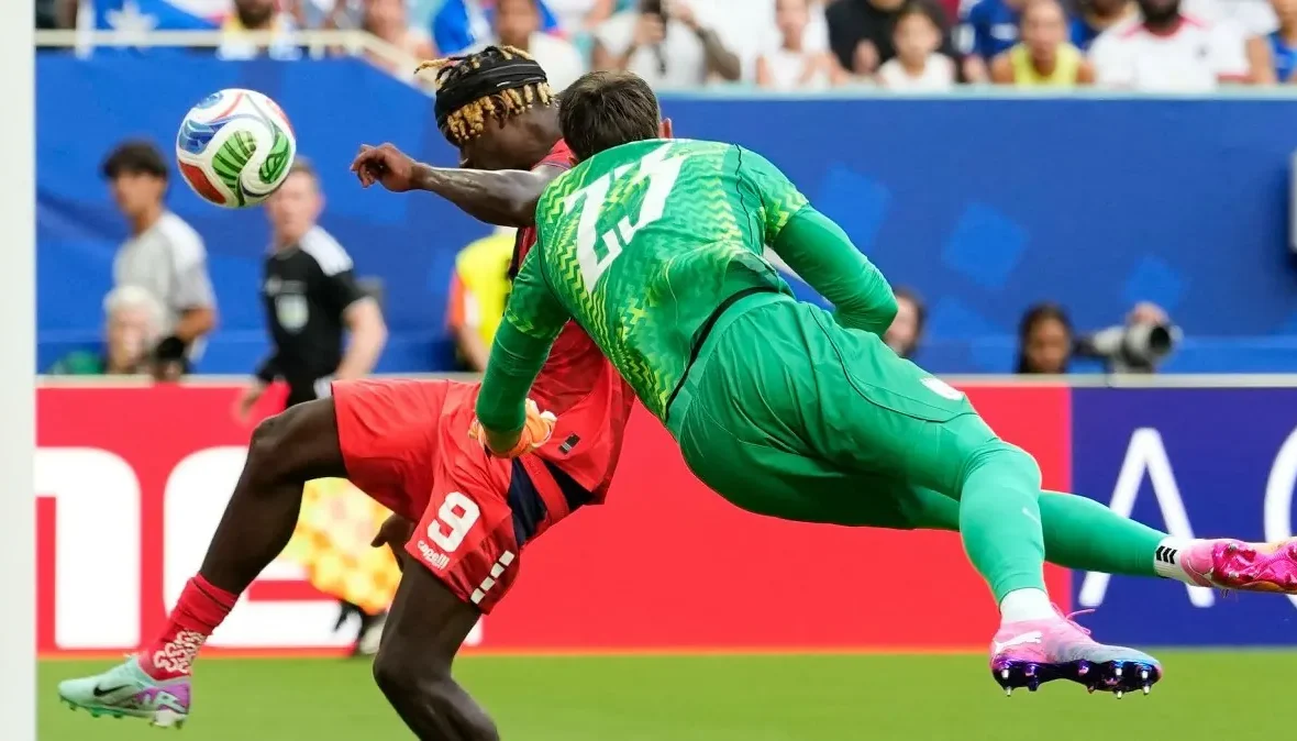 Kuriozalny błąd Fernando Muslery na mundialu kosztował Urugwaj cenne punkty
