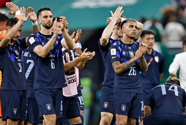 Urugwajska Federacja Piłki Nożnej karze piłkarzy za klęskę na Mundialu – odwołano lot czarterowy