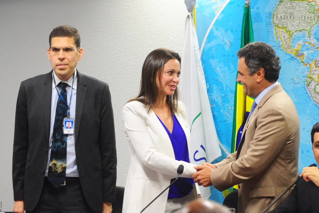 Maria Corina Machado, liderka opozycji w Wenezueli, podczas wystąpienia.