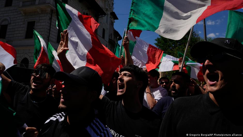 Rzym: Tysiące ludzi na anty- i pro-migracyjnych wiecach