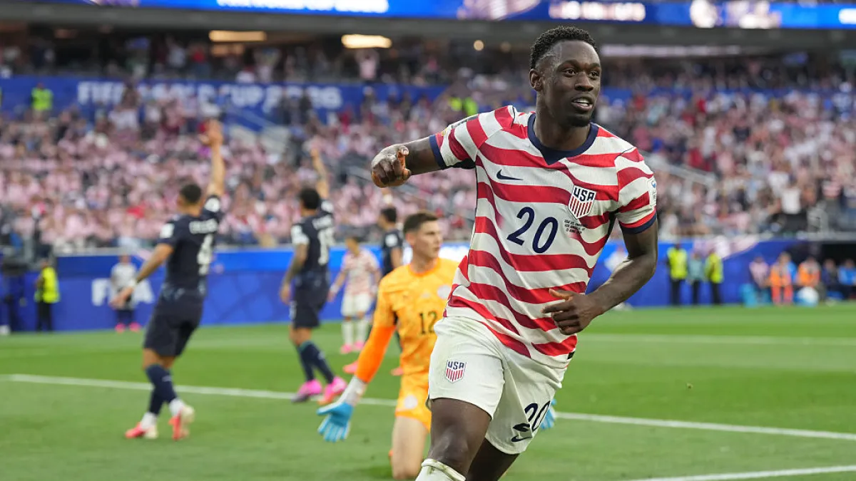 Piłkarz Folarin Balogun z reprezentacji USA celebrujący bramkę podczas meczu z Paragwajem na Mistrzostwach Świata 2026.