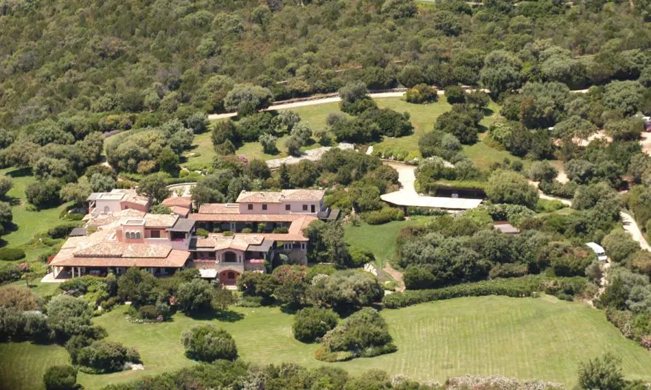 Willa Berlusconiego sprzedana za 350 milionów euro rodzinie emira Kataru