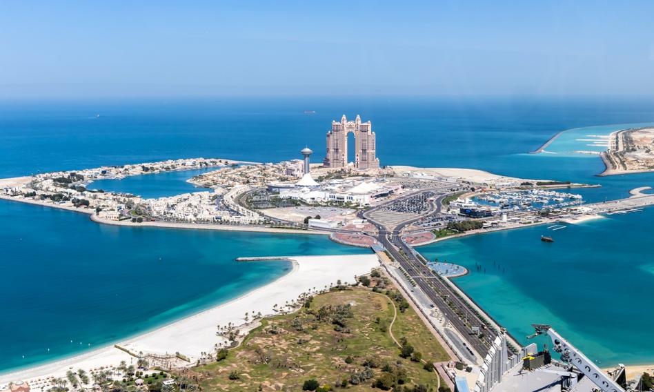 MSZ odradza podróże, a Dubaj kusi turystów specjalnym ubezpieczeniem