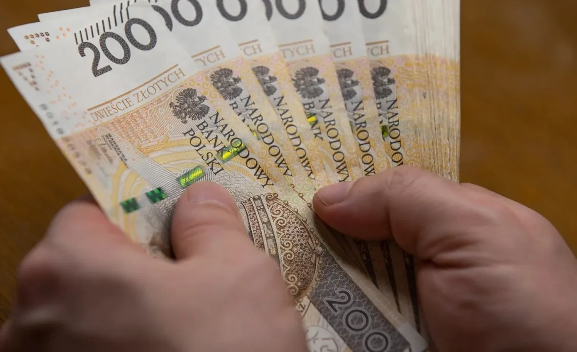 Praca dla stolarza na Pomorzu z pensją do 14 tys. zł brutto