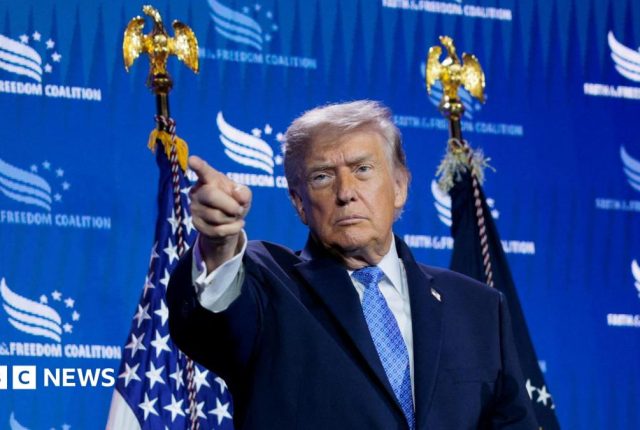 Donald Trump zarobił ponad miliard dolarów na kryptowalutach w pierwszym roku po powrocie do urzędu