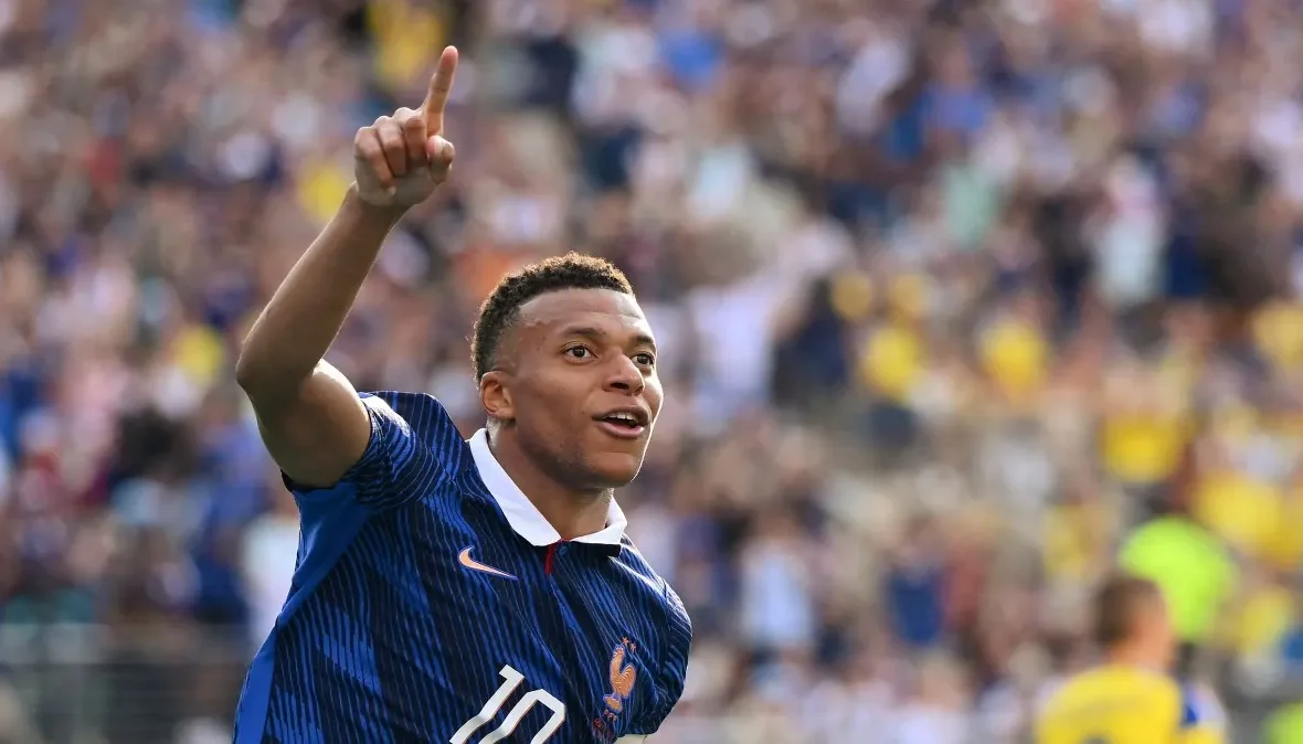 Kylian Mbappé bije rekordy na mundialu, Francja w 1/8 finału