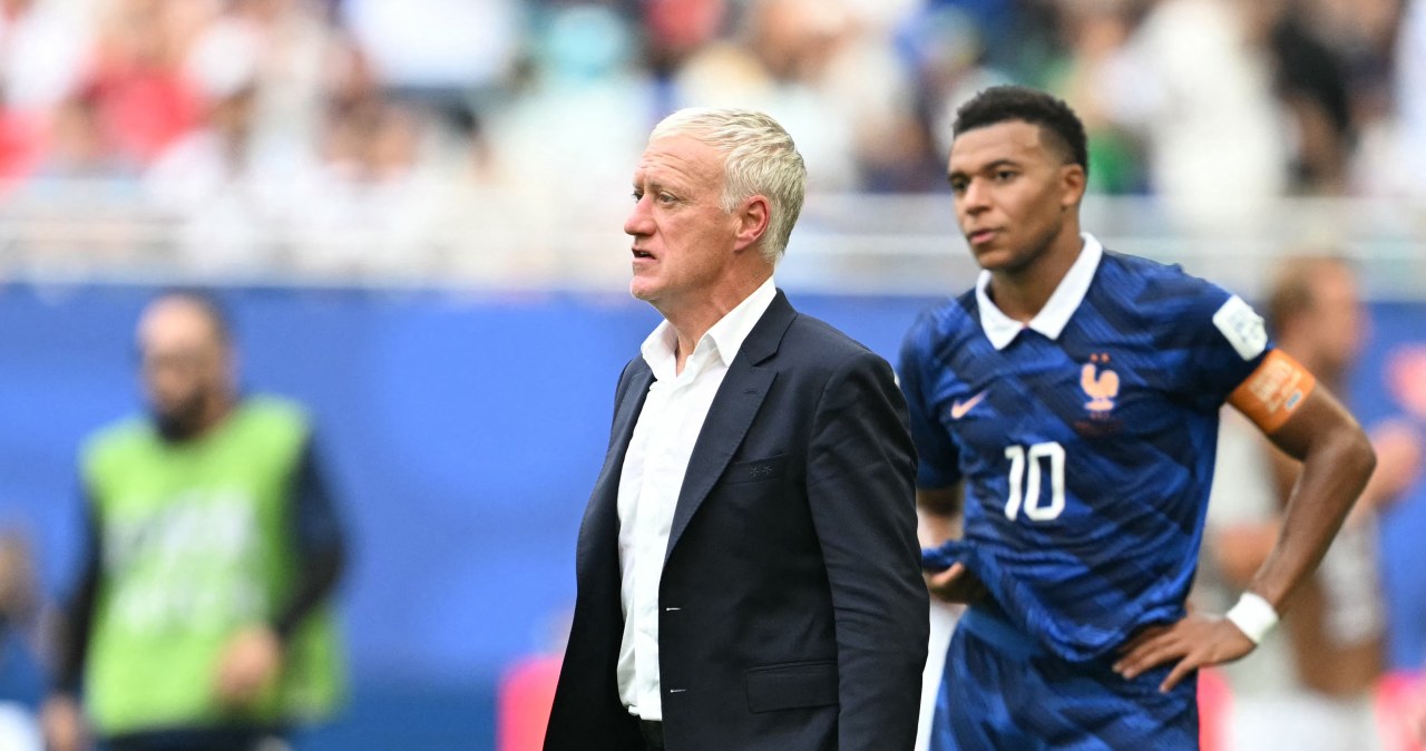 Wzruszony Didier Deschamps po meczu reprezentacji Francji, na stadionie