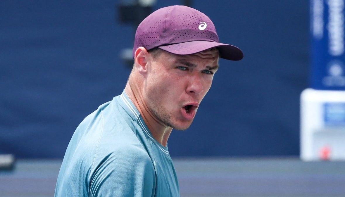 Szybki mecz Majchrzaka z finalistą US Open. Stawką ćwierćfinał ATP 500
