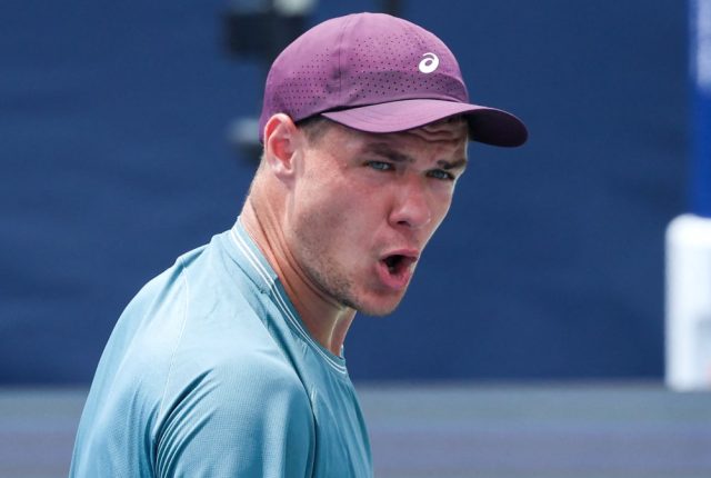 Szybki mecz Majchrzaka z finalistą US Open. Stawką ćwierćfinał ATP 500