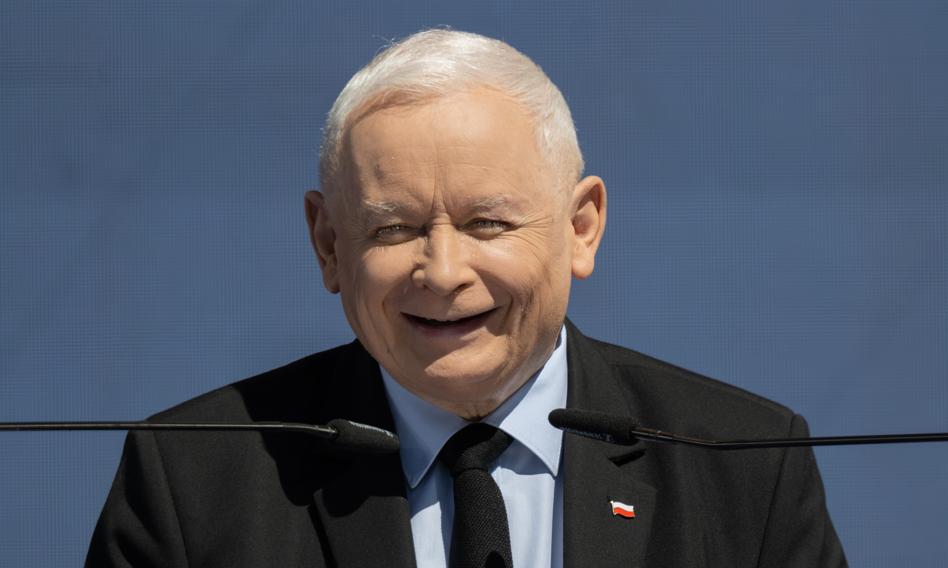 Kaczyński wciąż liderem prawicy według sondażu, Nawrocki tuż za nim. Rozłam w PiS zmienia układ sił?