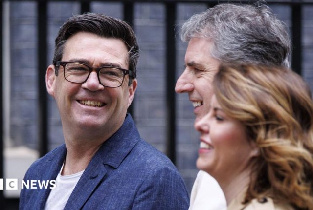 Andy Burnham przekaże burmistrzom część podatku dochodowego. Największa decentralizacja fiskalna w Wielkiej Brytanii od dekad