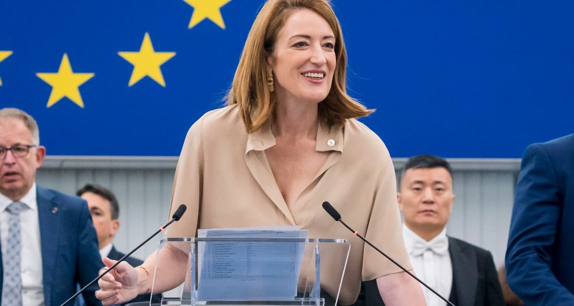 Przepychanki w Parlamencie Europejskim: gorące lato negocjacji przed jesiennym przetasowaniem