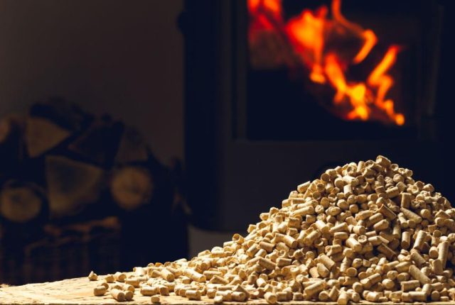 Ceny pelletu wzrosły nawet o 30 proc. Polska Rada Pelletu spotka się z resortem energii