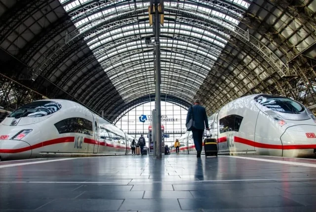 Niemcy blokują szybką rozbudowę kluczowej trasy kolejowej do Polski. Berlin nie widzi pilnej potrzeby