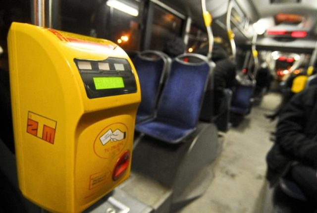 VAT 0 proc. na transport? MF ujawnia roczny koszt dla budżetu – co najmniej 1,9 mld zł