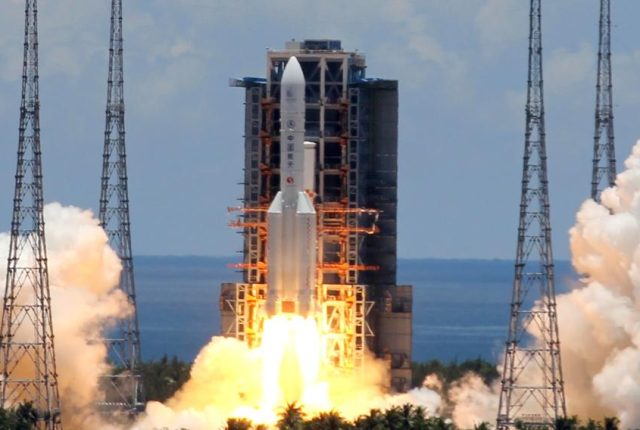 Chiny testują system odzyskiwania rakiet, rzucając wyzwanie USA