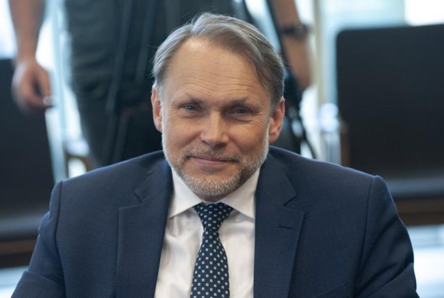 Kolejny poseł ulega ultimatum PiS. Grzegorz Lorek opuszcza stowarzyszenie Morawieckiego