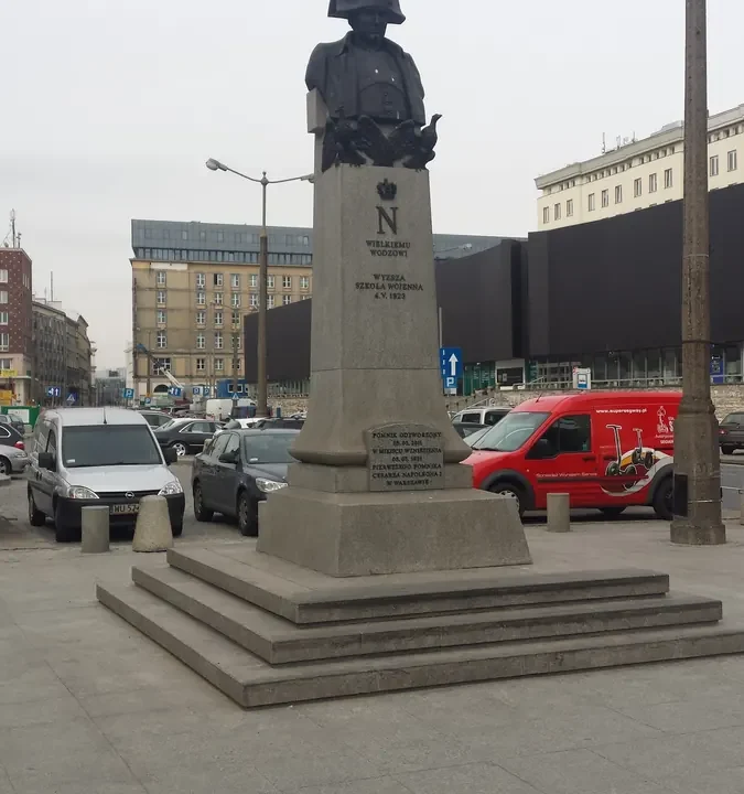 Jak działa Narodowy Bank Polski? Funkcje, zadania i znaczenie dla gospodarki