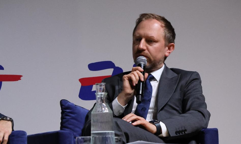Weto prezydenta zmienia plany rządu. Czy jeszcze w tym roku pojawi się nowy podatek dla firm paliwowych?