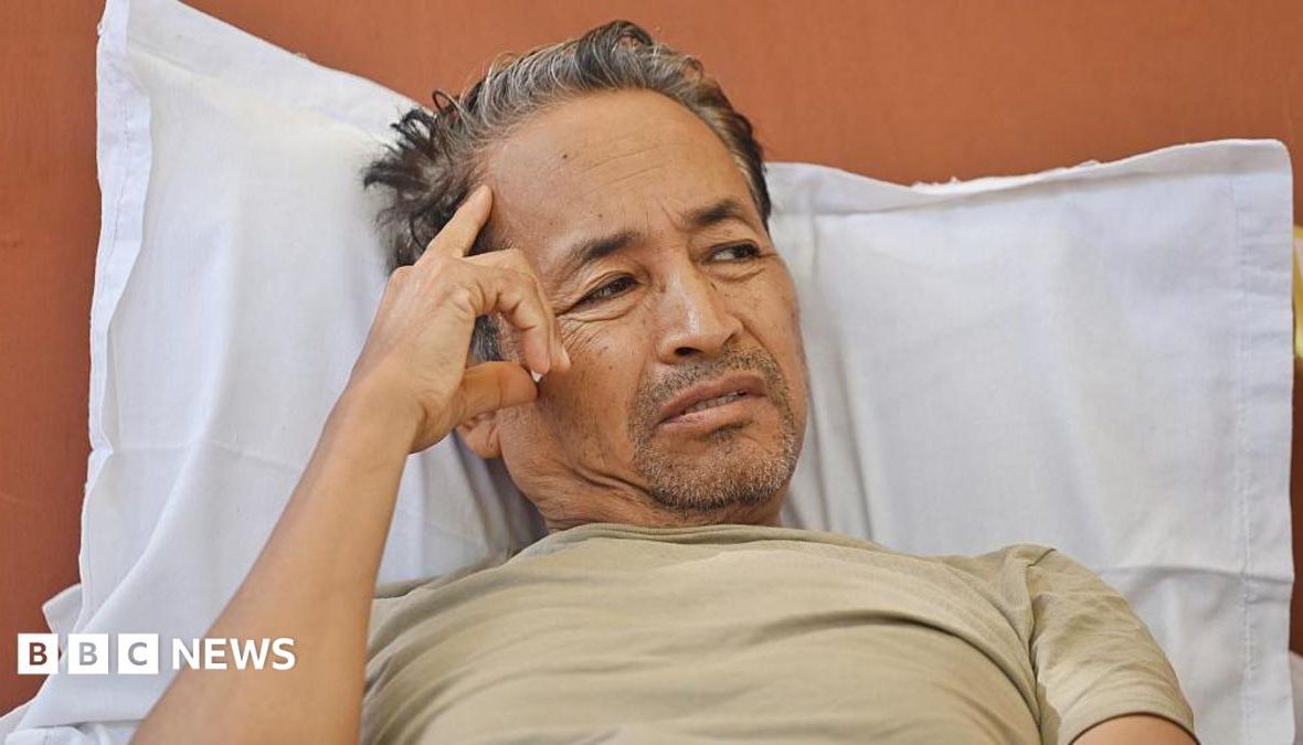 Indyjski aktywista Sonam Wangchuk siłą zabrany do szpitala po 20 dniach strajku głodowego