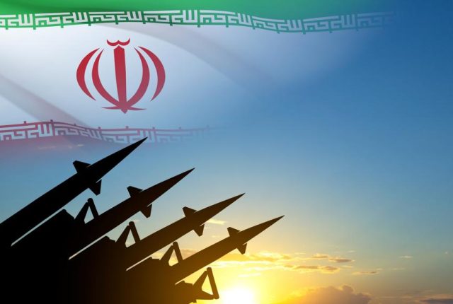 Iran ostrzega sąsiadów Zatoki Perskiej. „Trzymajcie się 500 metrów od Amerykanów”