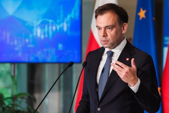 Minister Finansów blokuje egzekucję kary od Gazpromu, prezes UOKiK oburzony