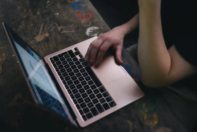 Dzień Bezpiecznego Internetu: co warto sprawdzić teraz