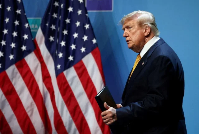 Pracownik Białego Domu zawieszony za obstawianie wystąpień Trumpa