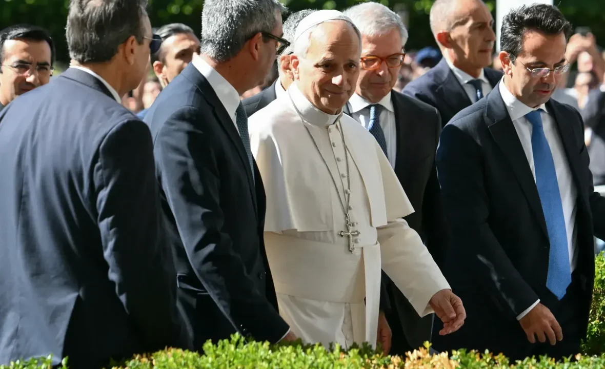 Papież Leon XIV ma raka płuca. Operacja w Rzymie przebiegła pomyślnie